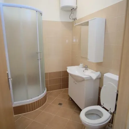 Apartmani Viktorija Vrana  Exterior photo