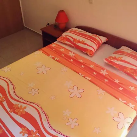 Apartmani Viktorija Vrana  Exterior photo